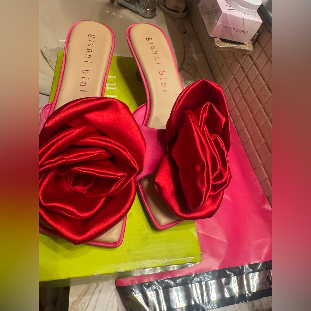 Gianni Bini Red Satin Floral Heels